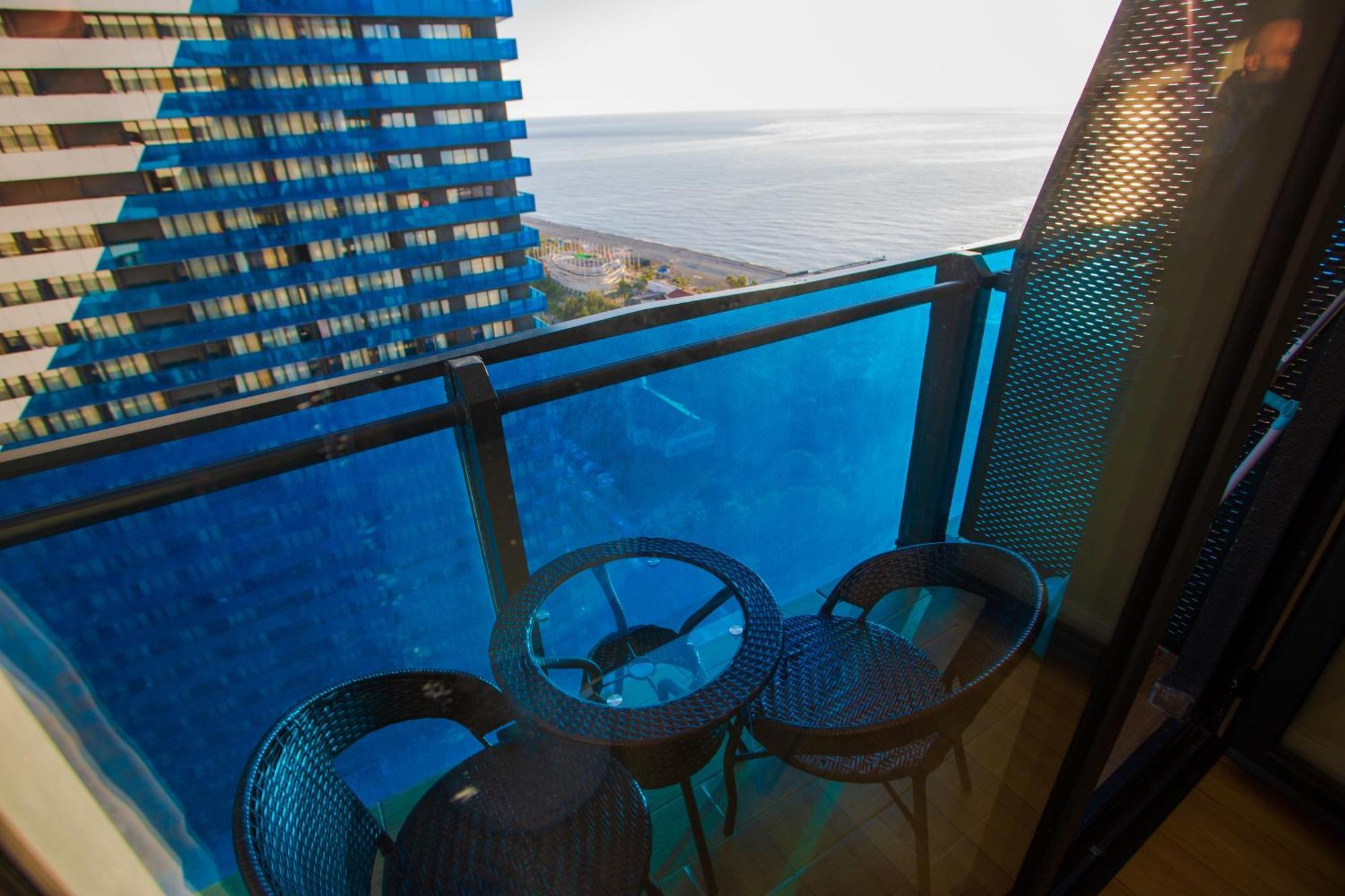 Best Location Apartments In Batumi Exterior foto
